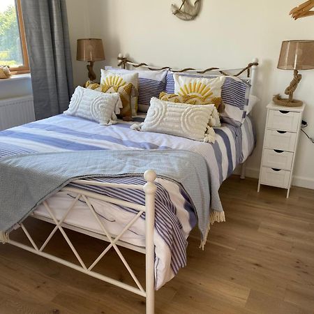 Oak Valley Lodges & Camping Pett Buitenkant foto