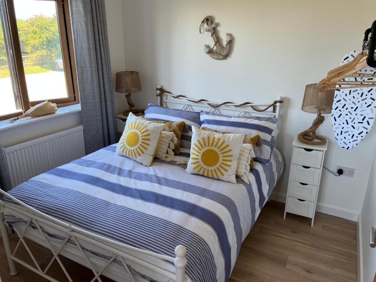 Oak Valley Lodges & Camping Pett Buitenkant foto